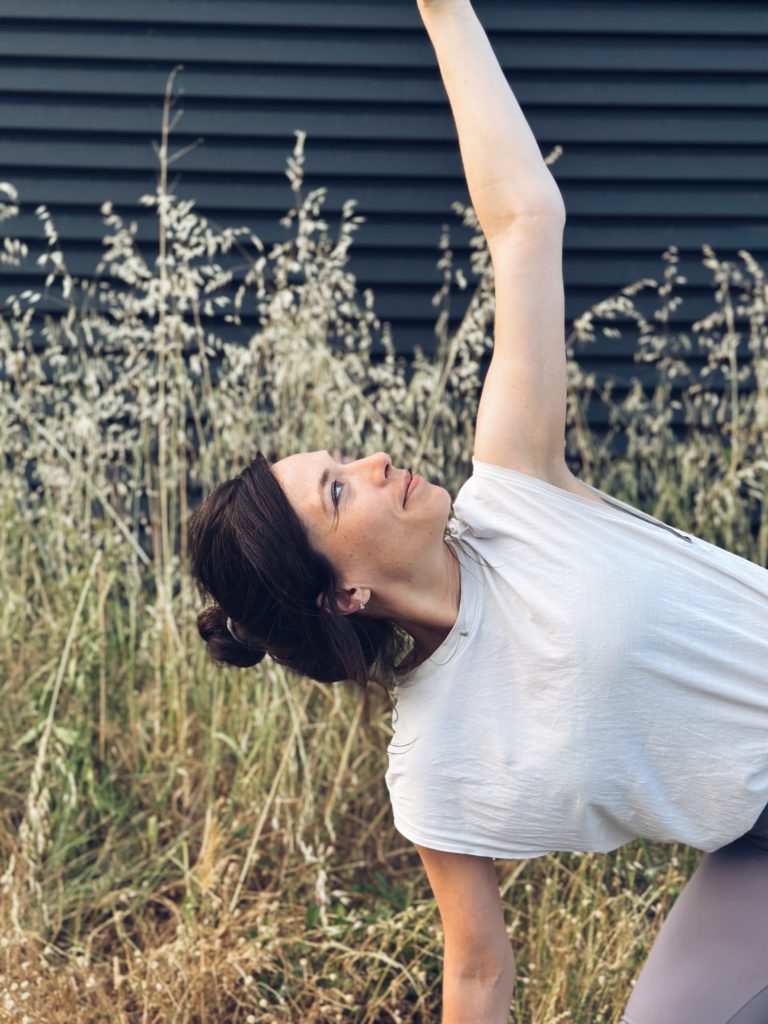 Holi Carma Yoga - Contact