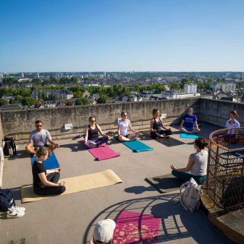 Cours de yoga en haut de la Tour Charlemagne 2025/05/29