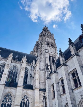 Cours de yoga inédits - Cloitre de la Psalette - Tours